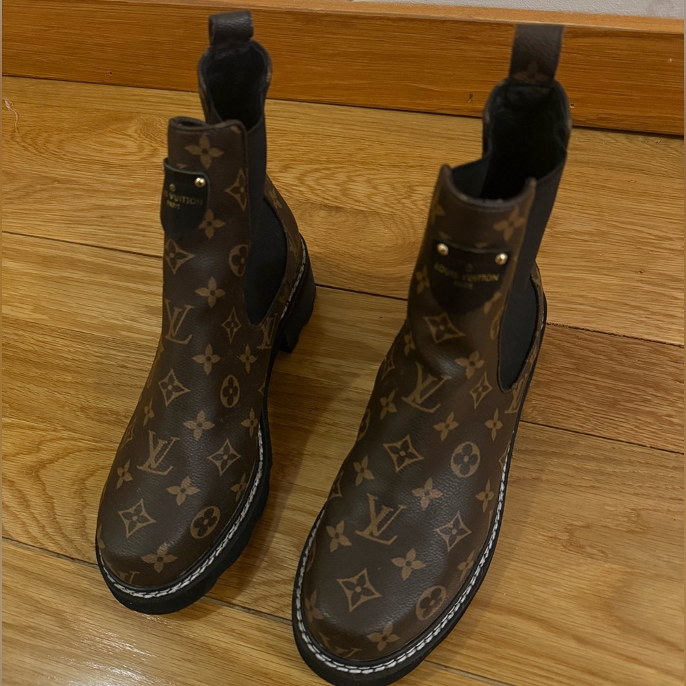 Louis Vuitton Brown Monogram Chelsea Combat Boots - Picture 2 of 5
